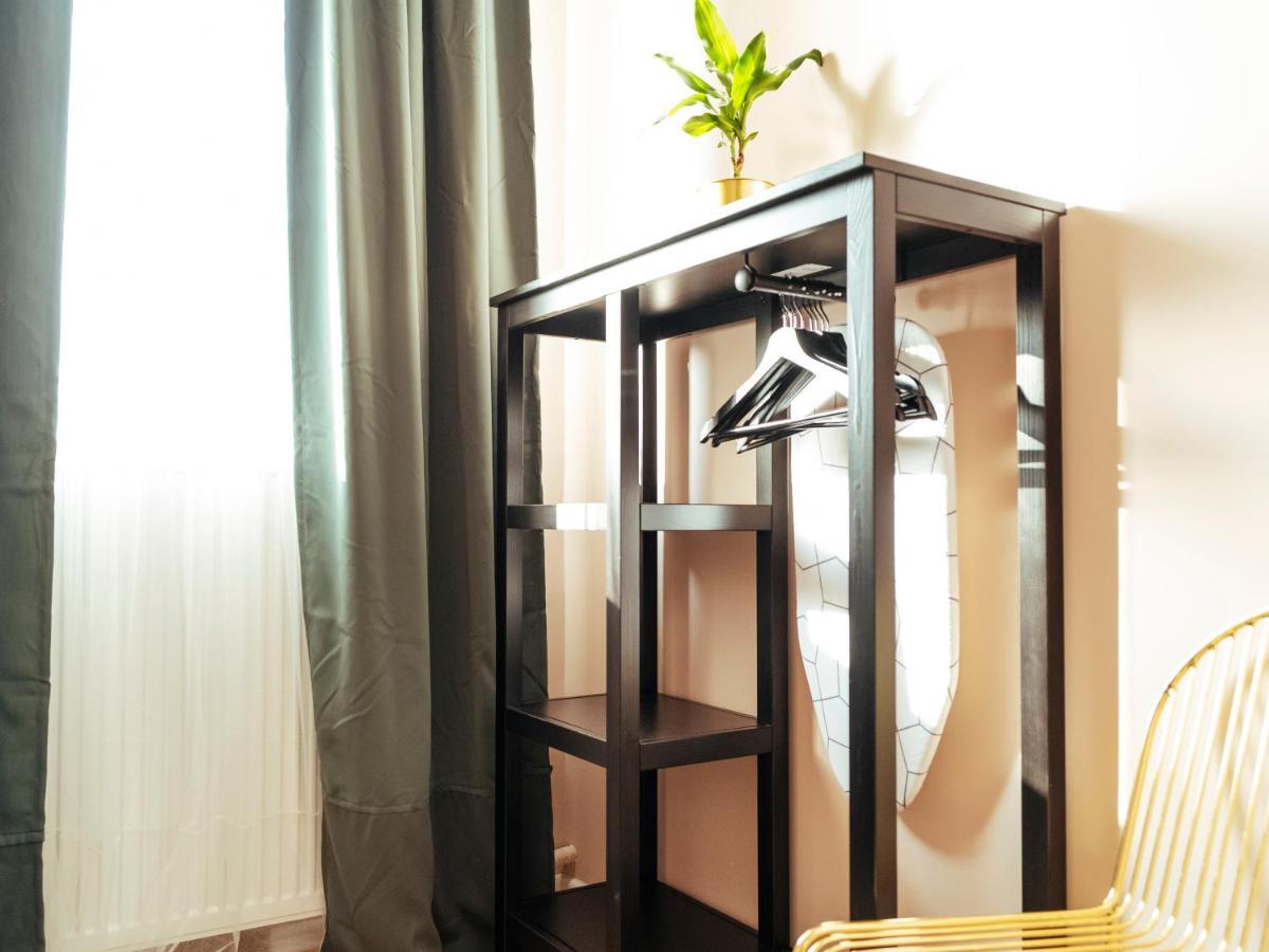 Beautiful Apartment - Top Location - Amazing Balcony 布加勒斯特 外观 照片