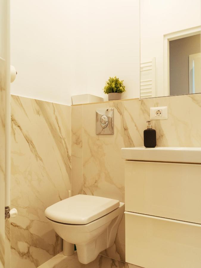 Beautiful Apartment - Top Location - Amazing Balcony 布加勒斯特 外观 照片